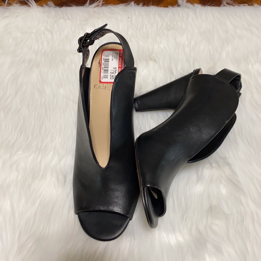 Shoes - Picture 3 of 4